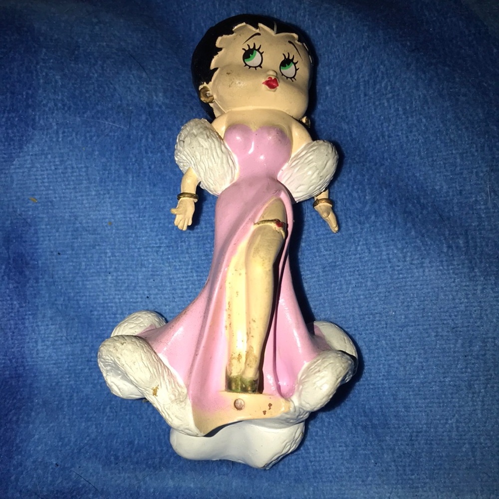 Betty Boop vintage figure approximately 5” tall 💕